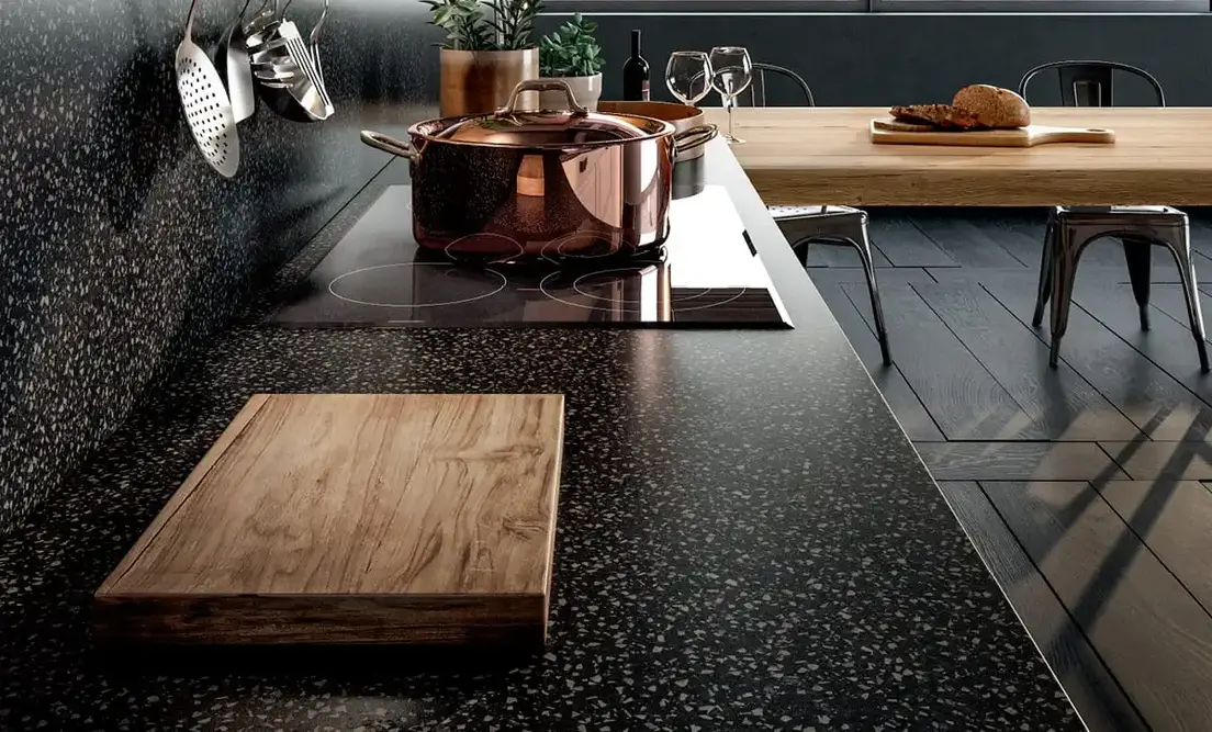 Top cucina in quarzo grigio